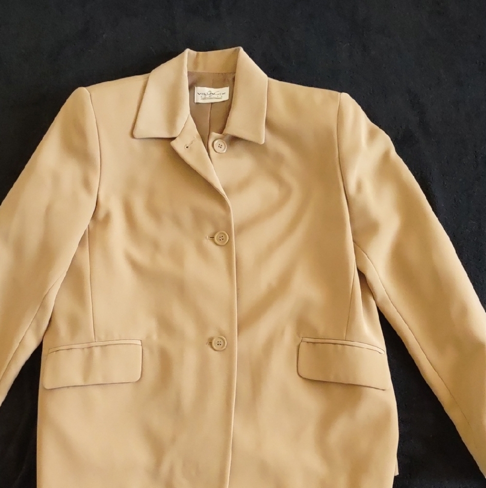 Villager Women's Tan Jacket